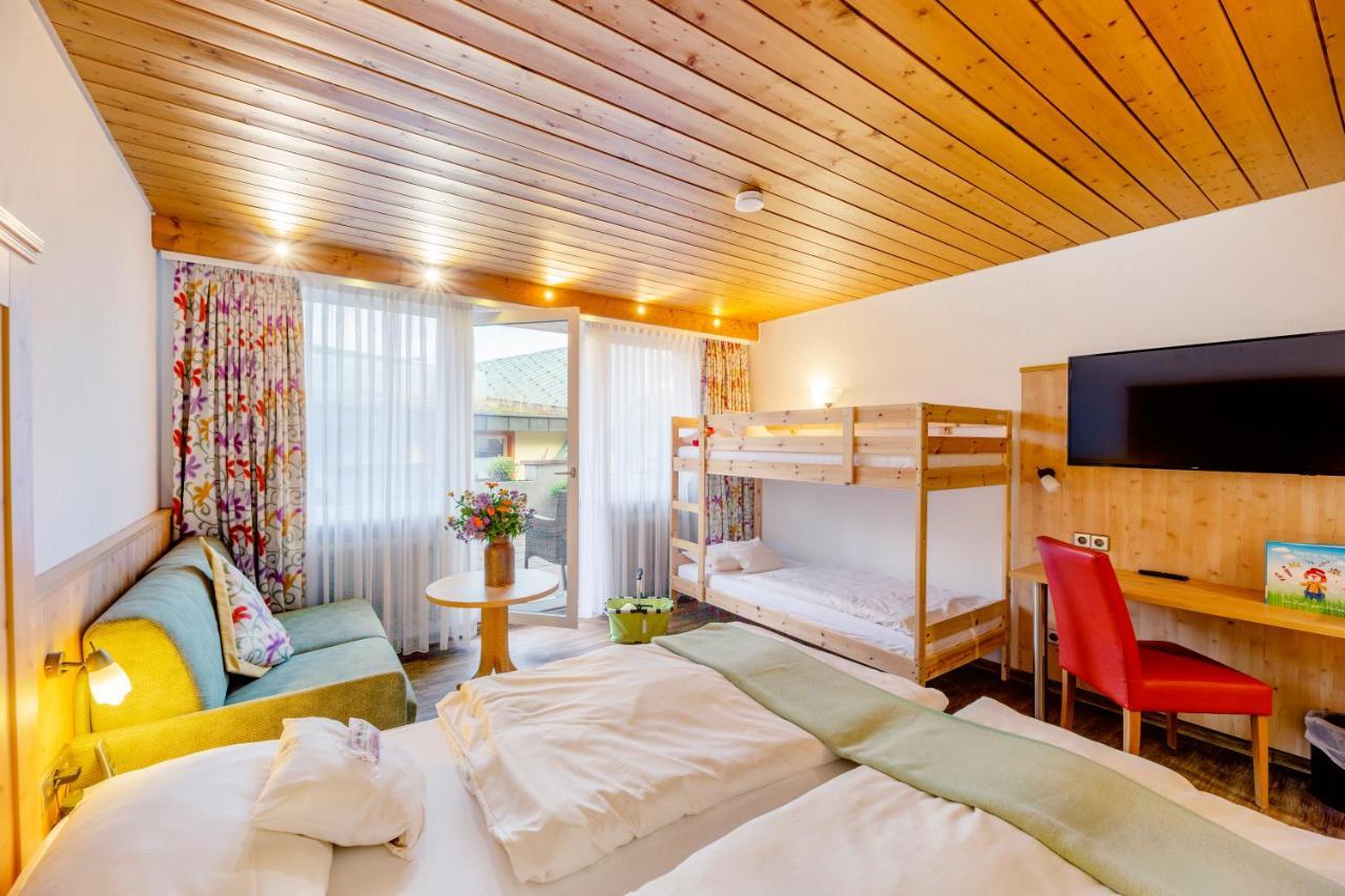 Hotel Engel - Familotel Hochschwarzwald 토트나우베르크 외부 사진