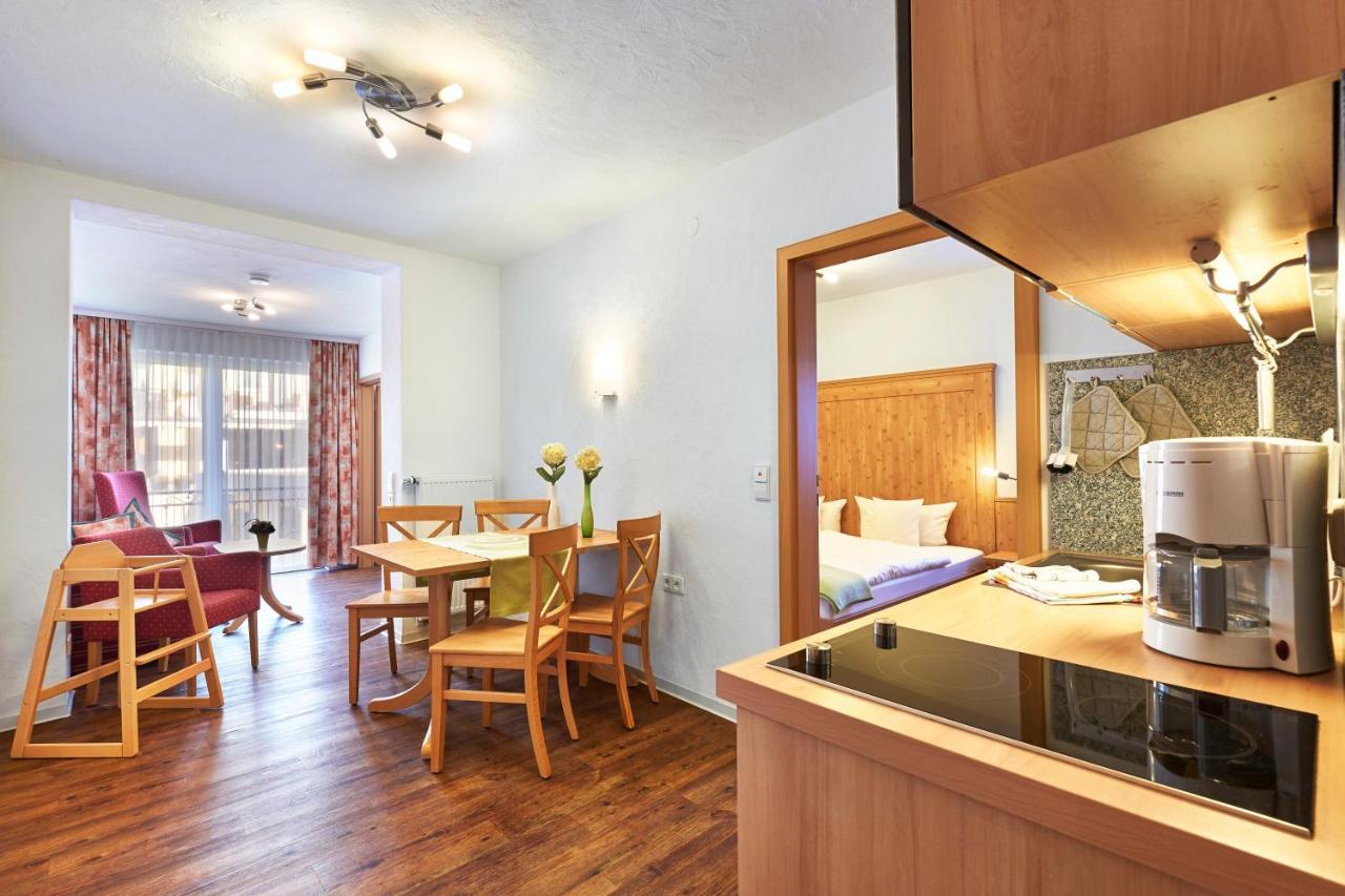 Hotel Engel - Familotel Hochschwarzwald 토트나우베르크 외부 사진